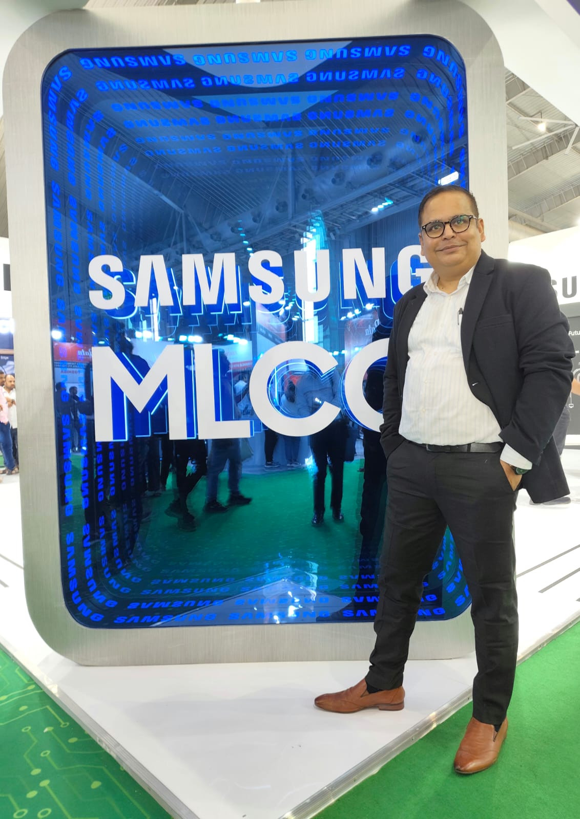 Dr. Chandan Dash at the Samsung MLCC exhibition pavilion